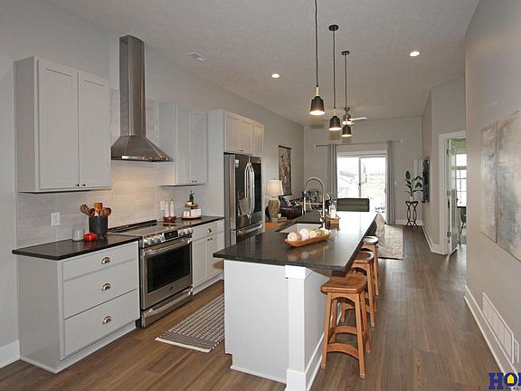 5th image of 7205 Kentwell Ln