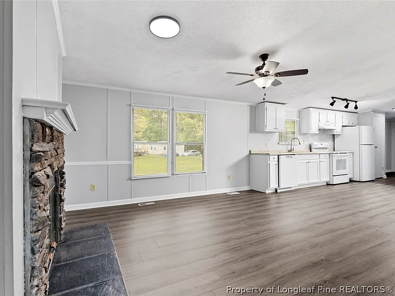 1502 Clan Campbell Dr — Photo 18