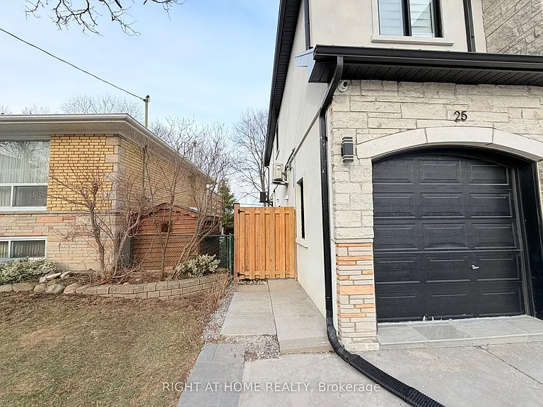 25 Duffield Rd E #LOWER — Photo 2