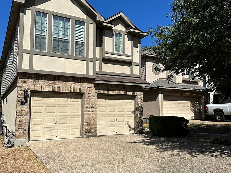 21719 Dion Vlg — Photo 1