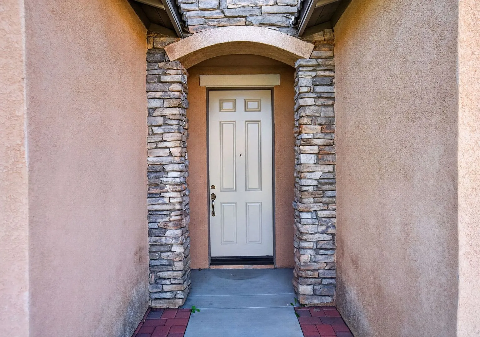 Expansive Single Story Home — Photo 4