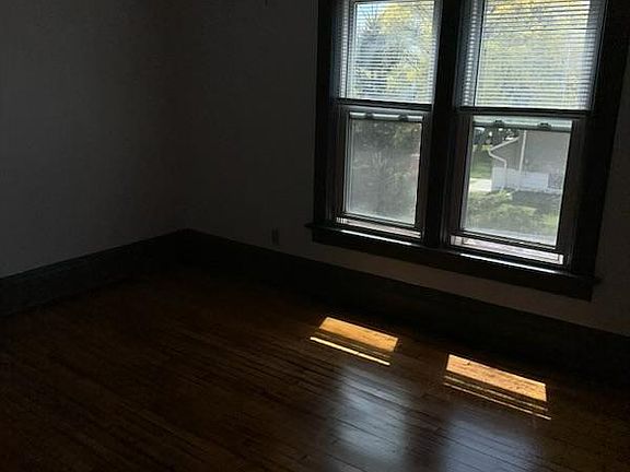 2nd image of 2515 S Chicago Ave