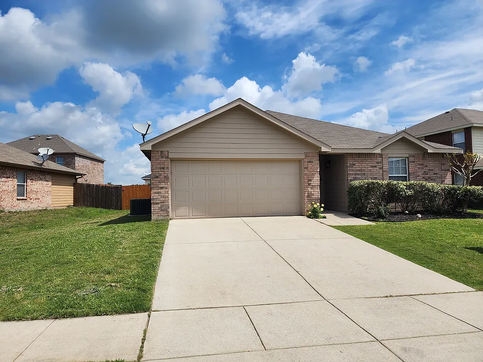 12808 Kingsgate Dr