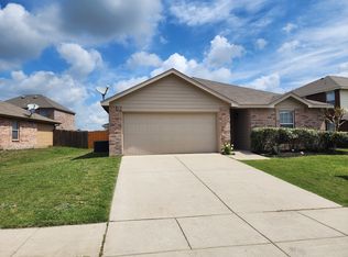 12808 Kingsgate Dr, Rhome, TX 76078
