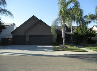 271 W Serena Ave, Clovis, CA 93619
