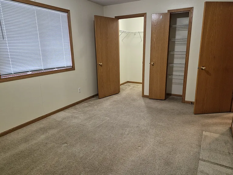 3507 Queen Dr - 7 — Photo 7
