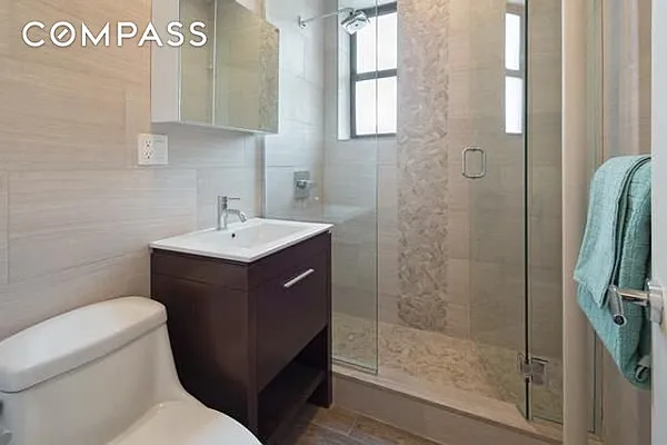 Rented by Compass | media 19