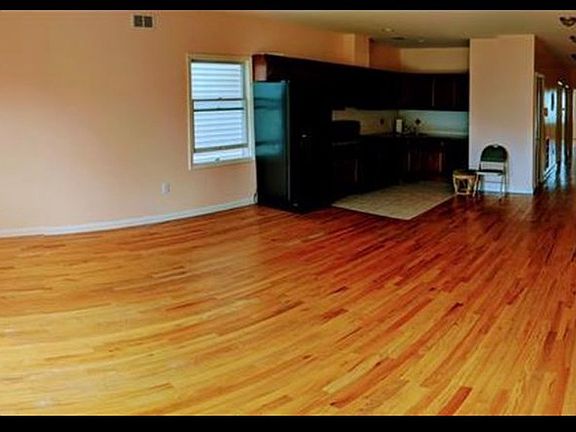 2nd image of 214 Kearney Ave #1