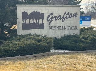 880 Badger Cir, Grafton, WI 53024