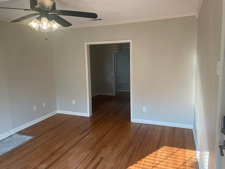 320 S 17th St — Photo 4