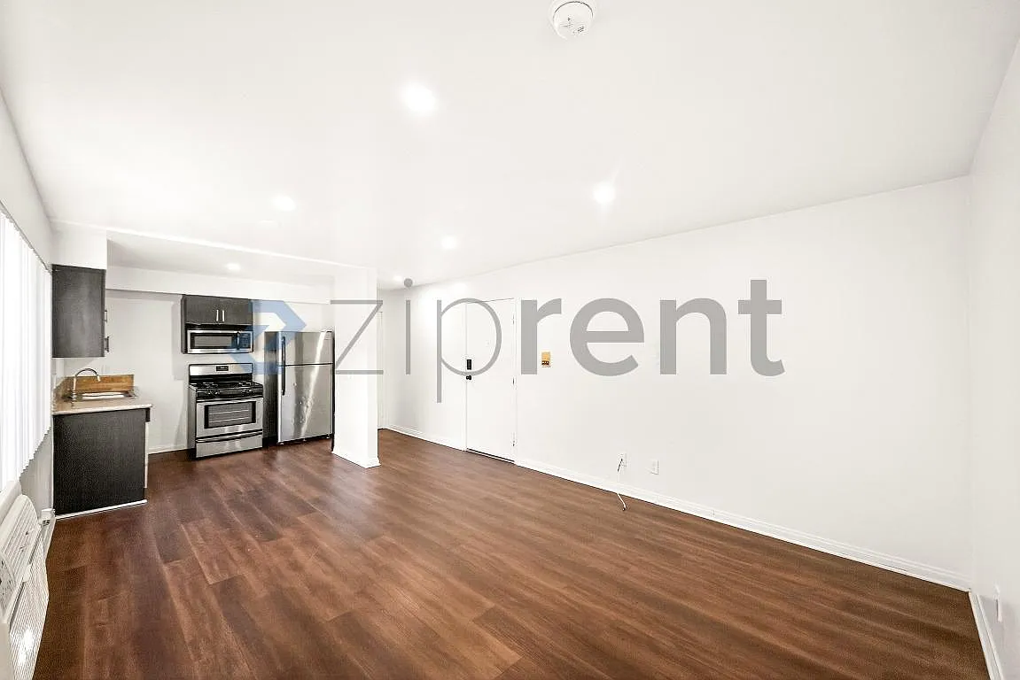 1 bed, 700 sqft, $1,850 — Photo 4