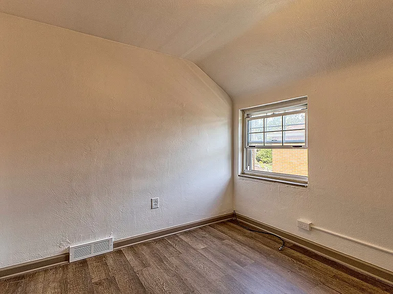 1524 Mansion Pl — Photo 19