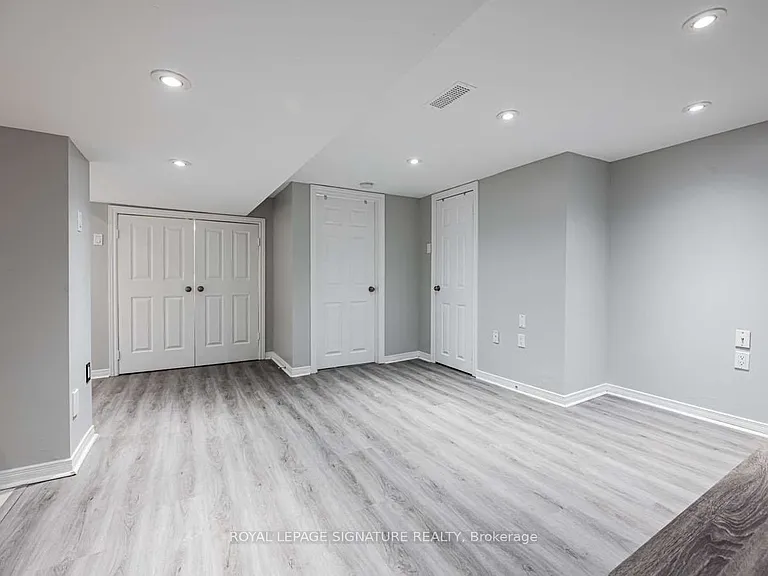 87 Watson St #BASEMENT — Photo 12