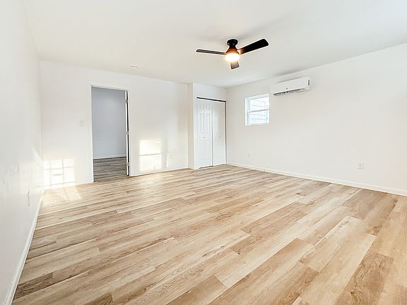2nd image of 3507 Latonia Ave Unit 1