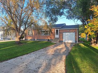 310 11th Ave NE, Jamestown, ND 58401