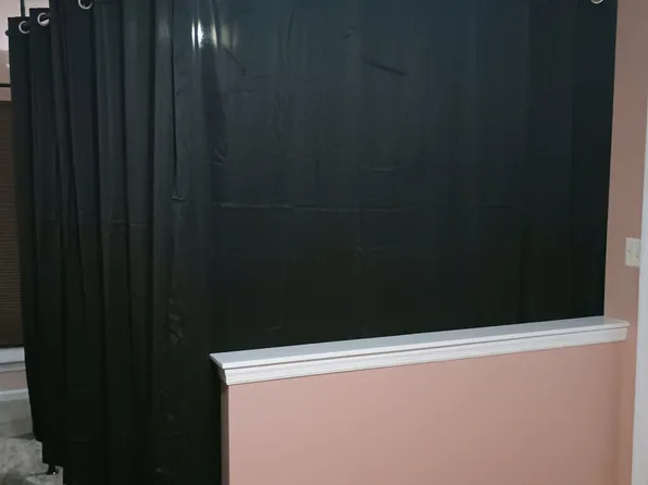 35 Marion Dr, Plainsboro, NJ 08536