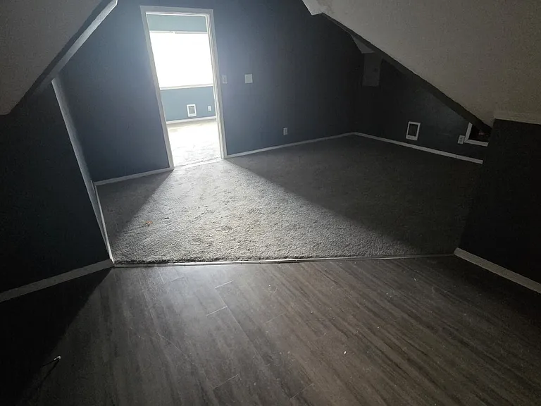 1374 E 115th St #3 — Photo 2