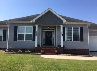 191 Round Tree Dr, Rossville, GA 30741