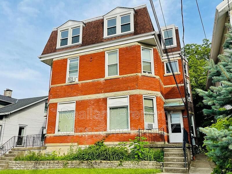1st image of 424 6th Ave #4