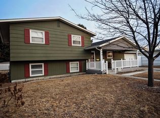 408 Sunlight Dr, Powell, WY 82435