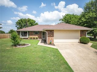 104 Crest Dr, Poteau, OK 74953