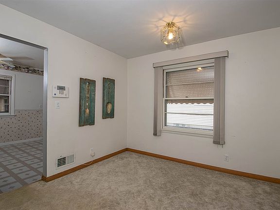 5th image of 1415 Roncevalles Ave