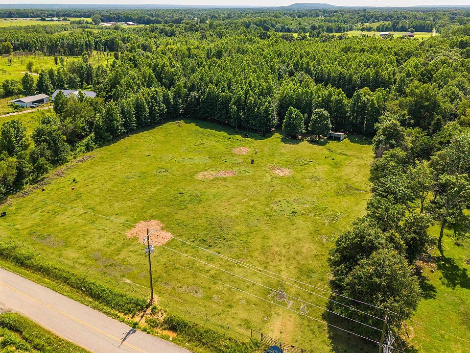 7th image of 272 Bill Hill Rd