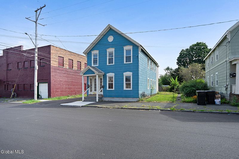 3rd image of 22 108th Street