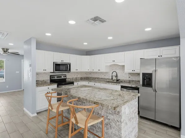 2934 N 79th Ln, Phoenix, AZ 85033