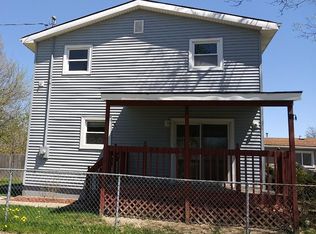 1215 Carman St, Burton, MI
