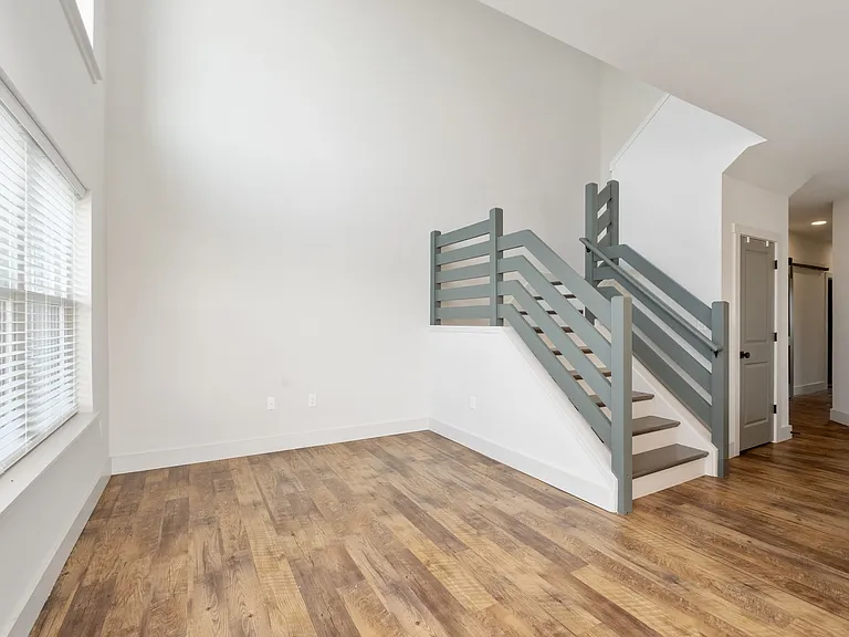 1 Field Ct — Photo 17