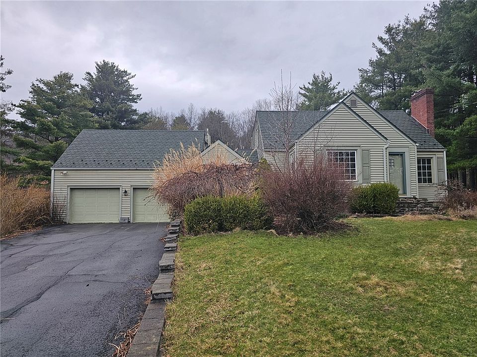1st image of 344 Hillcrest Rd