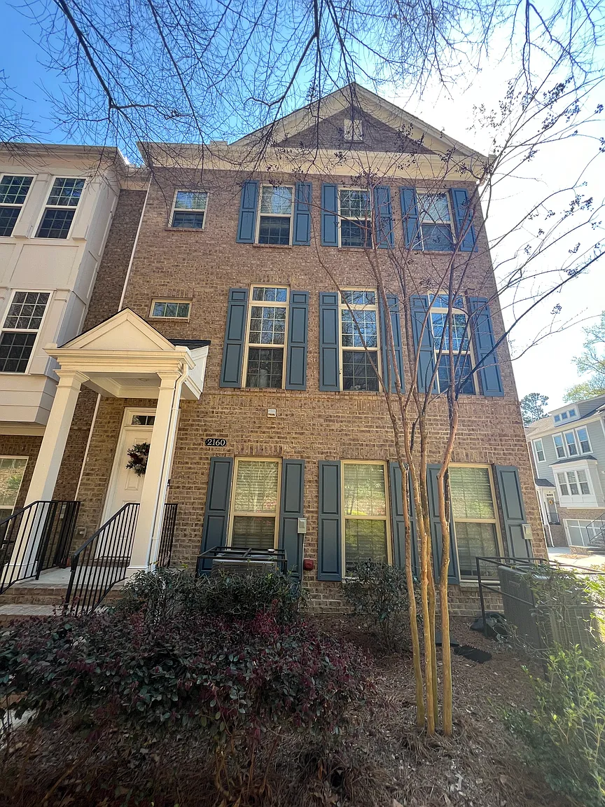 2160 Rock Creek Park photo 1
