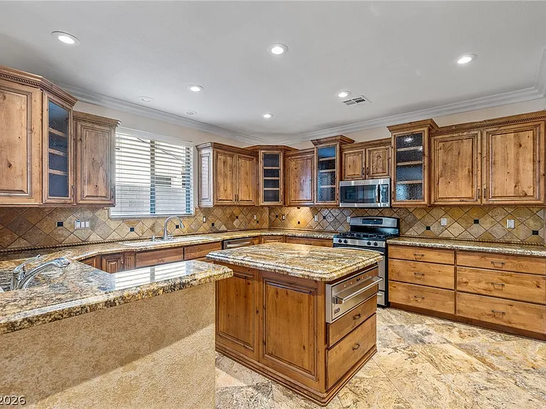 1178 Olivia Pkwy — Photo 16