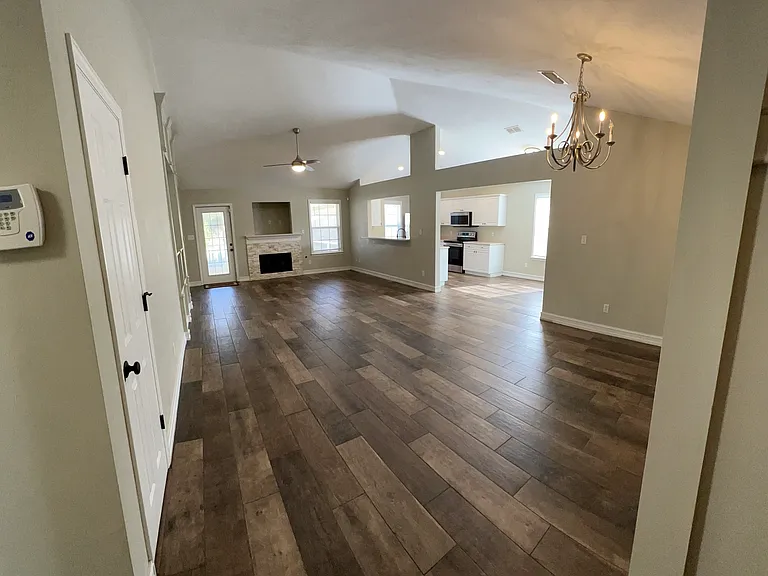 8392 Ivy Brook Ln — Photo 11