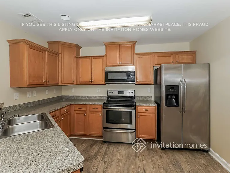 856 Betsy Ross Trl — Photo 7