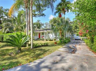 7220 SW 52nd Ct, Miami, FL 33143