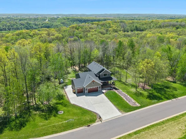 19151 Shamrock Ln, Shafer, MN 55074