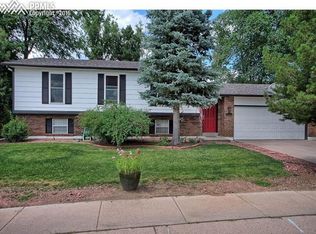 456 Saddlemountain Rd, Colorado Springs, CO 80919