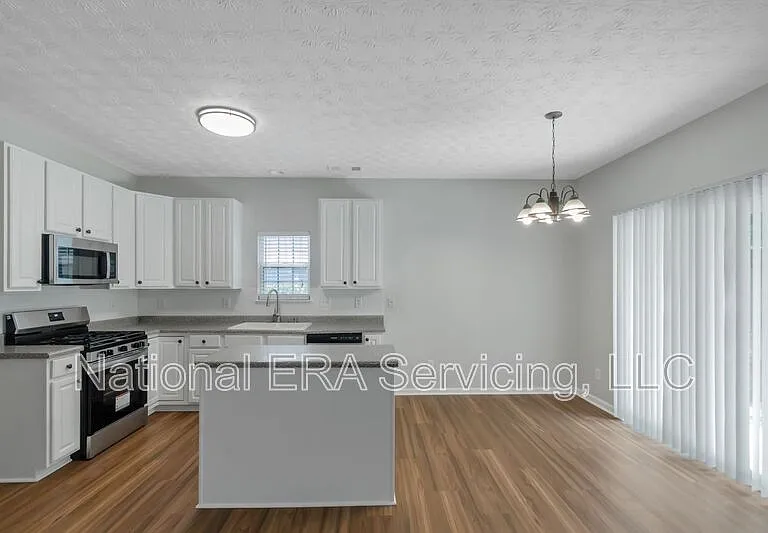 155 Greenland Dr — Photo 8
