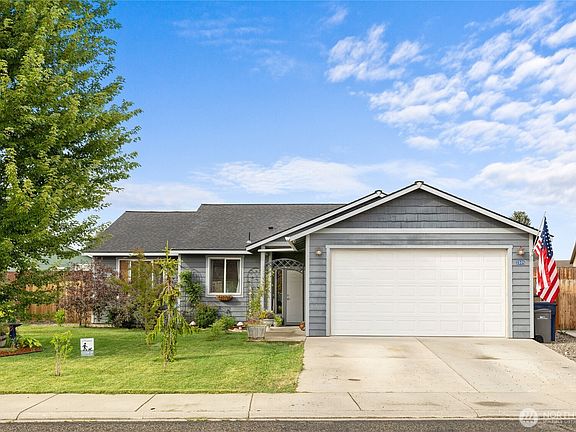 2nd image of 2005 W Peakview Drive
