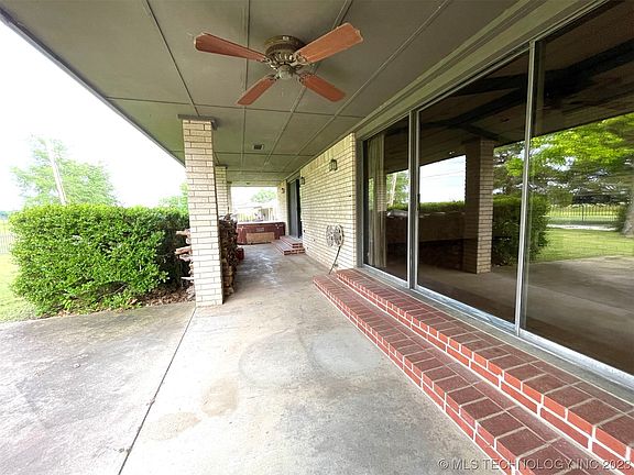 3rd image of 1807 Lakeview Dr