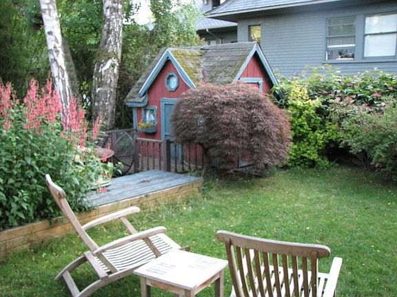 playhouse in the yard