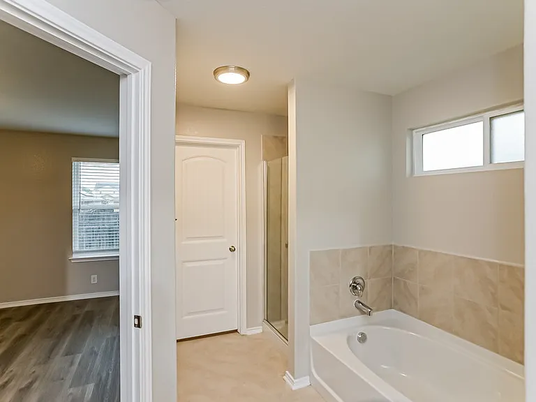 8806 Double #OAK — Photo 9