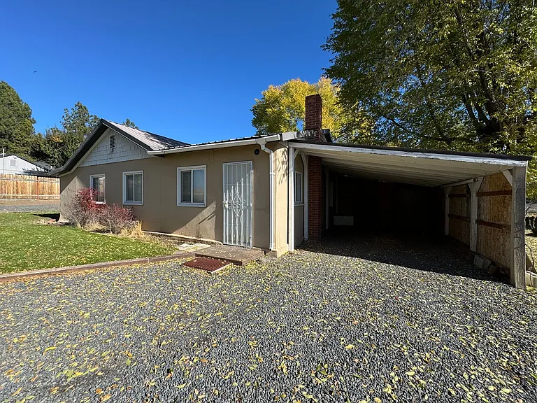 1250 Madison St — Photo 1