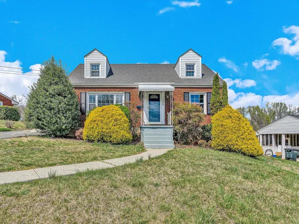 1230 Jeanette Ave, Vinton, VA 24179