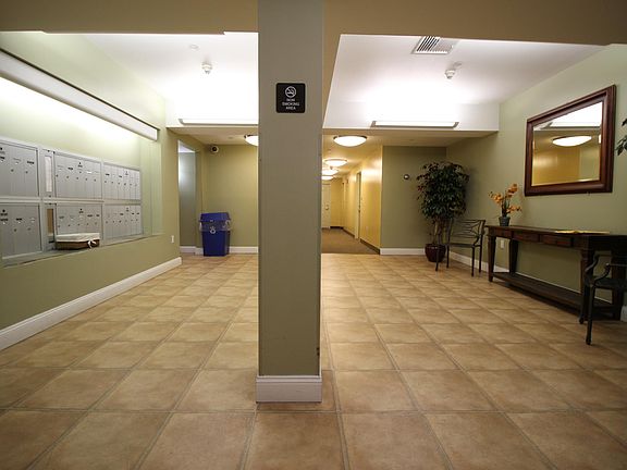 3rd image of 111 S Broadway APT G6