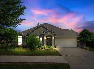 917 Regency Ct, Denton, TX 76210