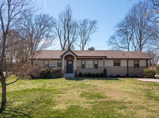 2425 Ridgeland Dr, Nashville, TN 37214