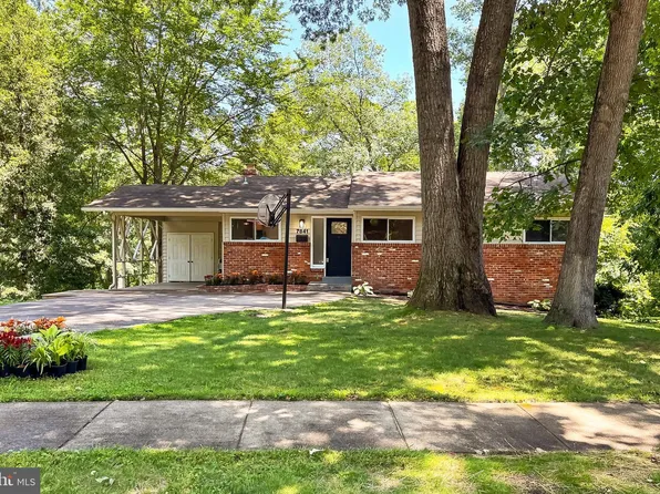 7841 Glenister Dr, Springfield, VA 22152